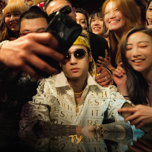 俄罗斯女人和狗交配
